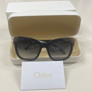 Chloe’ dark gray Cat Eye Sunglasses
